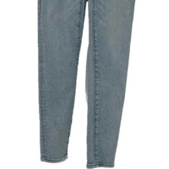 American Eagle Hi-Rise Next Level Stretch Jegging in Worn Out Blue Size 2 - Picture 3 of 8